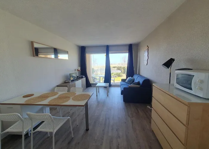 Dans Résidence - S04107 * Soulac-sur-Mer